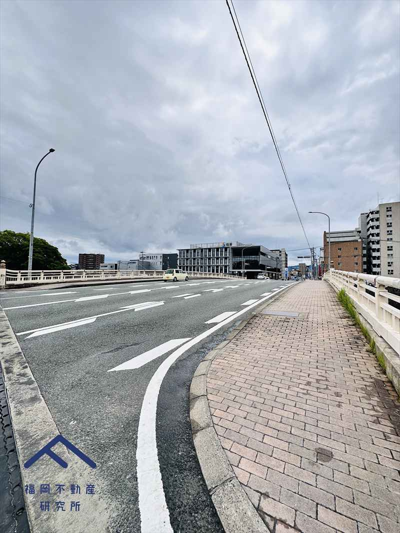 エクレール東比恵の周辺