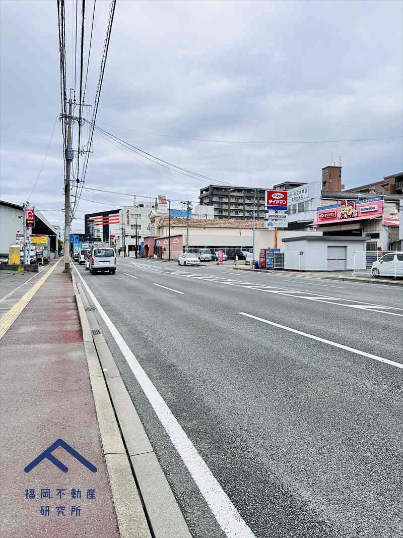 エクレール東比恵の周辺