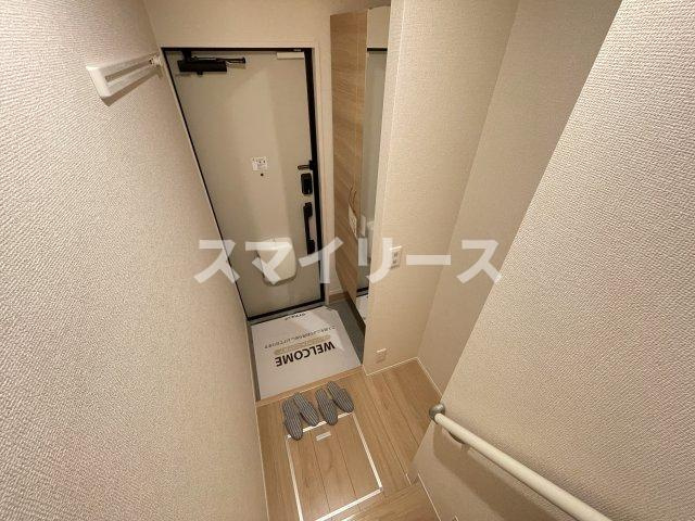ウインドウ　ウィンドの玄関