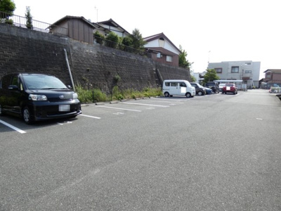 【駐車場】 | パストラル･コンフォート | 駐車場があります