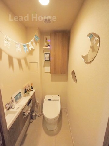 【トイレ】 | ブランズ・ジオ等々力 | 手洗い付きで清潔感のあるトイレです。