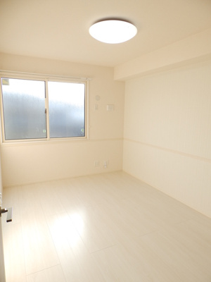 【居間・リビング】 | パーク・サンライト | 使いやすい居間です