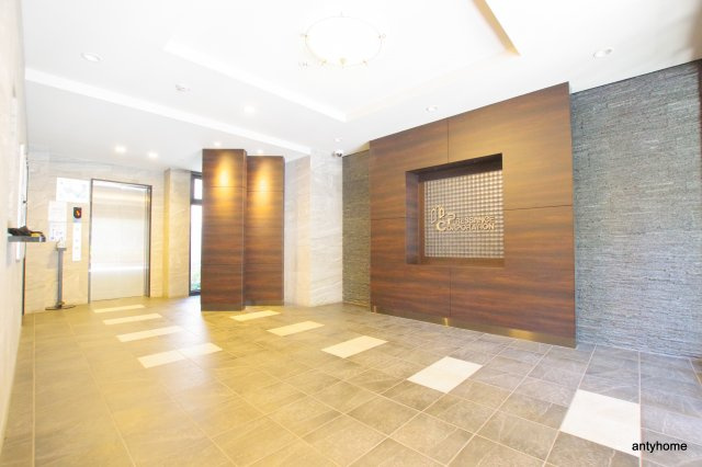 プレサンス水都OKAWA　仲介手数料無料のロビー