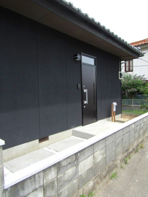 【外観】 | 中古戸建　甲斐市西八幡平屋建て | 落ち着いた雰囲気の外観です