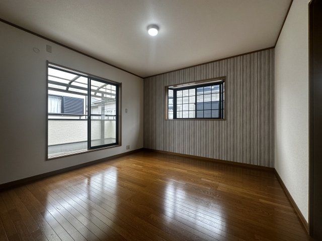 岩出市中島・中古戸建・114041の洋室