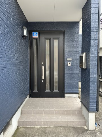 岩出市中島・中古戸建・114041の玄関
