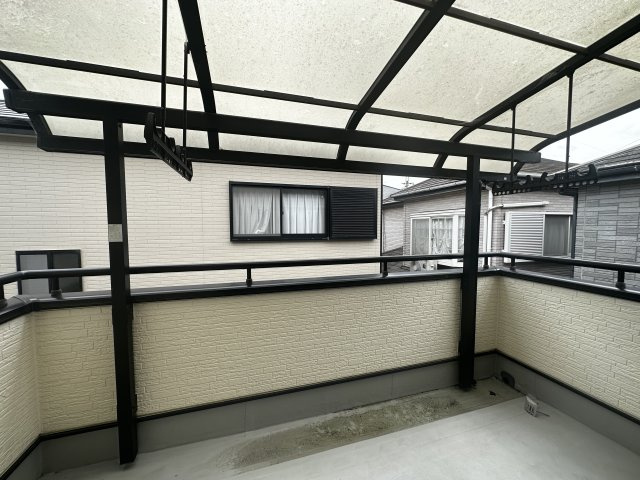 岩出市中島・中古戸建・114041のバルコニー