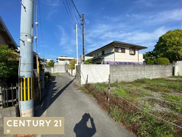 和歌山市吹上４丁目　土地の前面道路含む現地写真|学区の吹上小学校は約116m（徒歩約2分）、西和中学校は約857m（徒歩約11分）