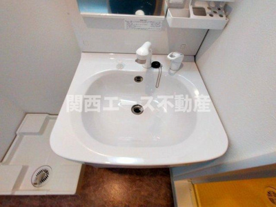  | F asecia Boehm