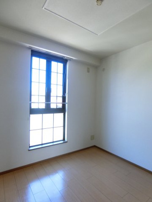 【洋室】 | メゾン・クレール