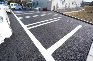 【駐車場】