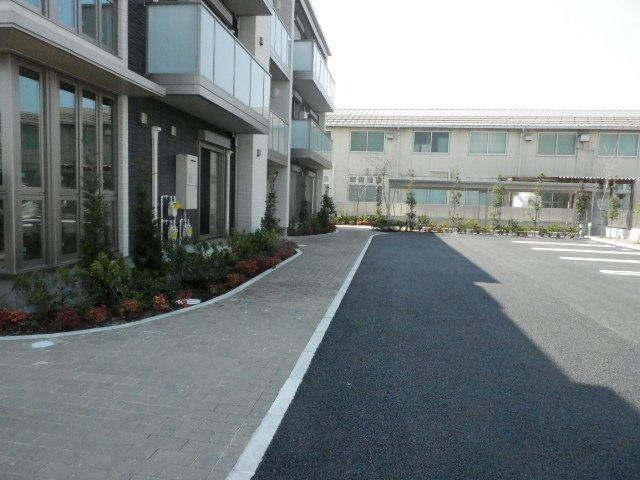 MANOIR RAPIS 南彦根の外観