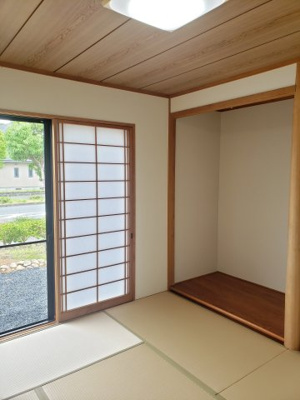 【和室】 | 鳥取市若葉台南 2丁目中古戸建て