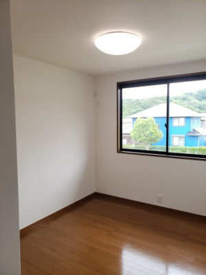 【洋室】 | 鳥取市若葉台南 2丁目中古戸建て