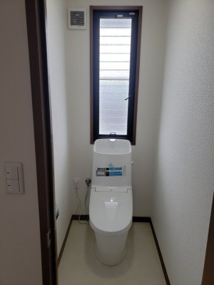 【トイレ】 | 鳥取市若葉台南 2丁目中古戸建て