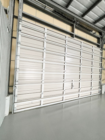 宮口貸工場のその他|北東側シャッター