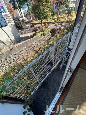 コーポカスガのバルコニー|真下のお部屋の写真です