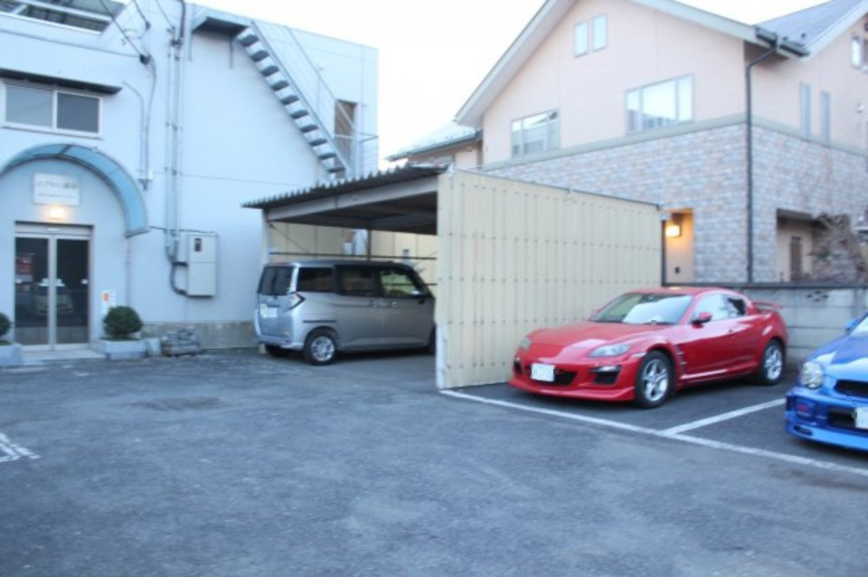 エクセル調布の駐車場