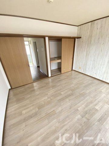 アルビヨンの居間・リビング|同間取りの別の部屋の写真です