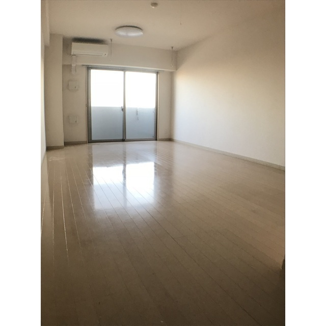 アベーテ浦和美園の居間・リビング|ゆったりとしたお部屋です