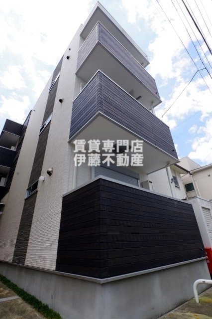 MOVE生駒 WESTの外観