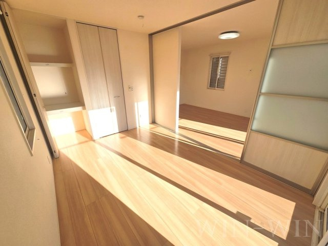 イールコート B棟の寝室