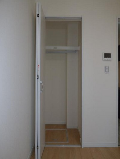 【収納】 | ＡＪ六町 | 大切なお洋服も収納できますね☆