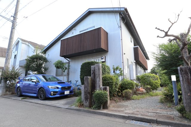 フィーネス参番館の外観