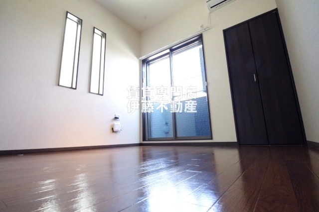 Creo志賀本通の洋室