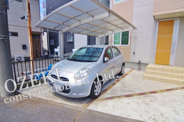 越谷市下間久里中古戸建て　築浅注文住宅♪の駐車場