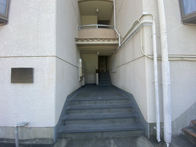 【エントランス】 | 峰塚マンション