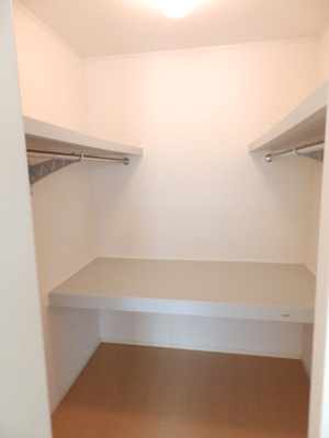 【収納】 | ベルヴィル カメリアⅡ | 大きなスペースがあり、収納には困りません