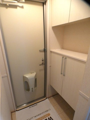 【玄関】 | ベルヴィルカメリア | 明るい玄関です