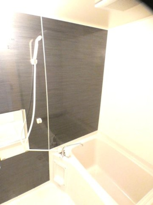 【浴室】 | ベルヴィルカメリア | ゆったり過ごせるお風呂です