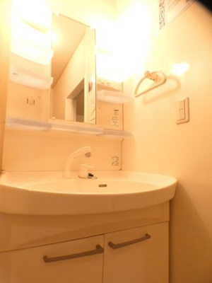 【洗面所】 | ベルヴィルカメリア | スペースが確保できる洗面所です