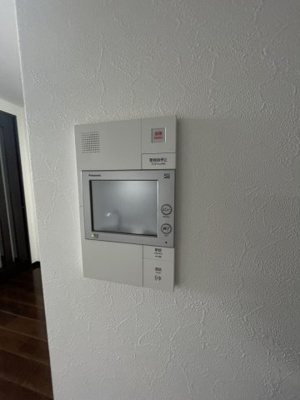 【セキュリティ】 | プレジオ江坂Ⅱ | モニター付きインターホンです