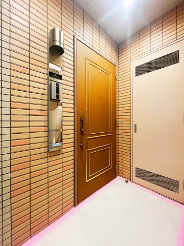 【玄関】 | ジェイパーク上野アクシス