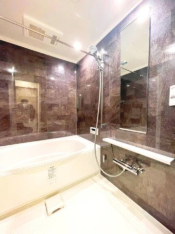 【浴室】 | ジェイパーク上野アクシス | 【 Bath room 】
同仕様施工例写真です。リノベーション工事中になります。