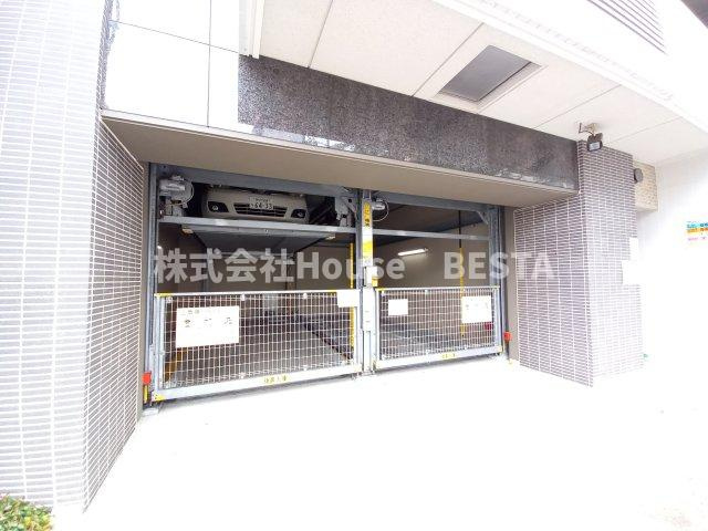 アスヴェル神戸駅前の駐車場