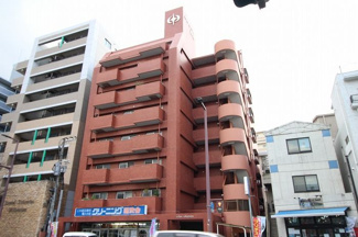 【外観】 | ヴィンテージ感溢れるこちらのマンション♪室内フルリノベーションで新品設備。是非ご内覧ください！