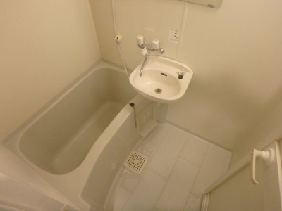 【浴室】 | アーバネックス西宮門戸 | コンパクトで使いやすいお風呂です