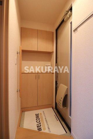 アプリコットタウン Ｂの玄関|2023年撮影。現況と異なる場合がございます。