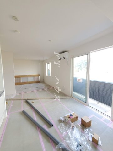 習志野市鷺沼２丁目のアパートのロビー