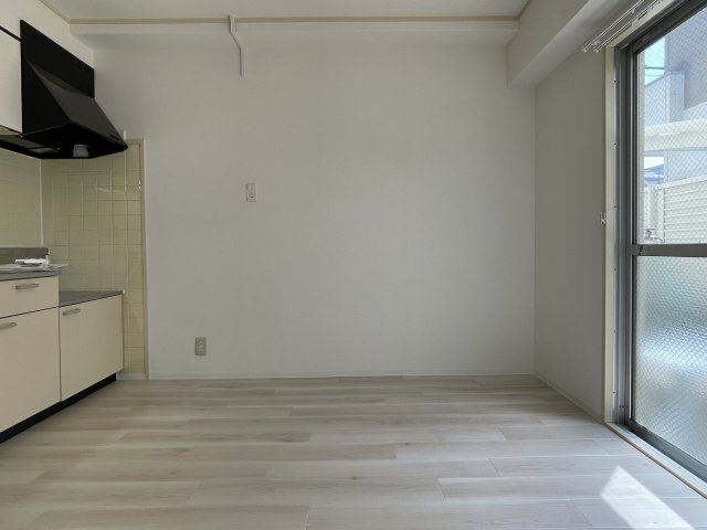 サニーテラス芦屋の居間・リビング