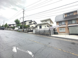 【前面道路含む現地写真】