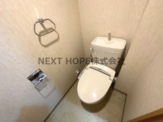 【トイレ】 | ロイヤルアーク伊丹 | 現況のトイレです♪お好きなリフォームを楽しんでみませんか？※リフォーム代金は別途支払いが必要となります。