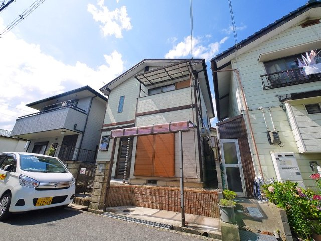 大和郡山市小林町420-53貸家の外観