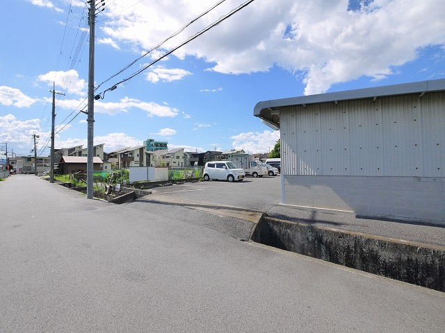 徳永モータープール