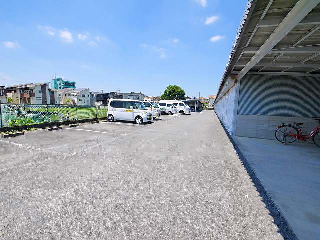 徳永モータープール