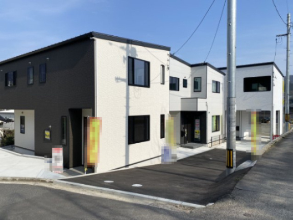 中古戸建　伴東1丁目　No.Ｃの前面道路含む現地写真